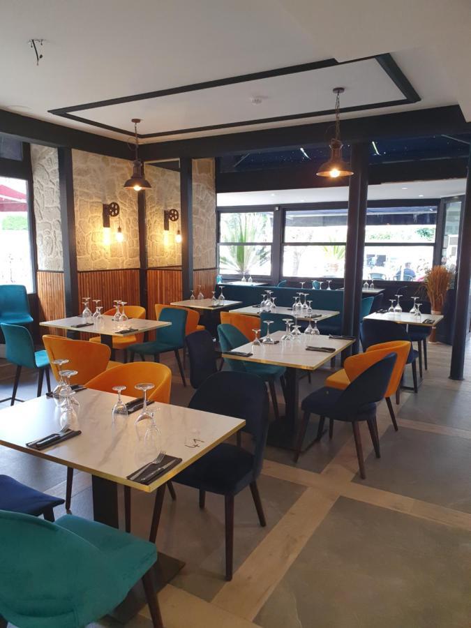 Le Renaissance Hotel Aurillac Ngoại thất bức ảnh