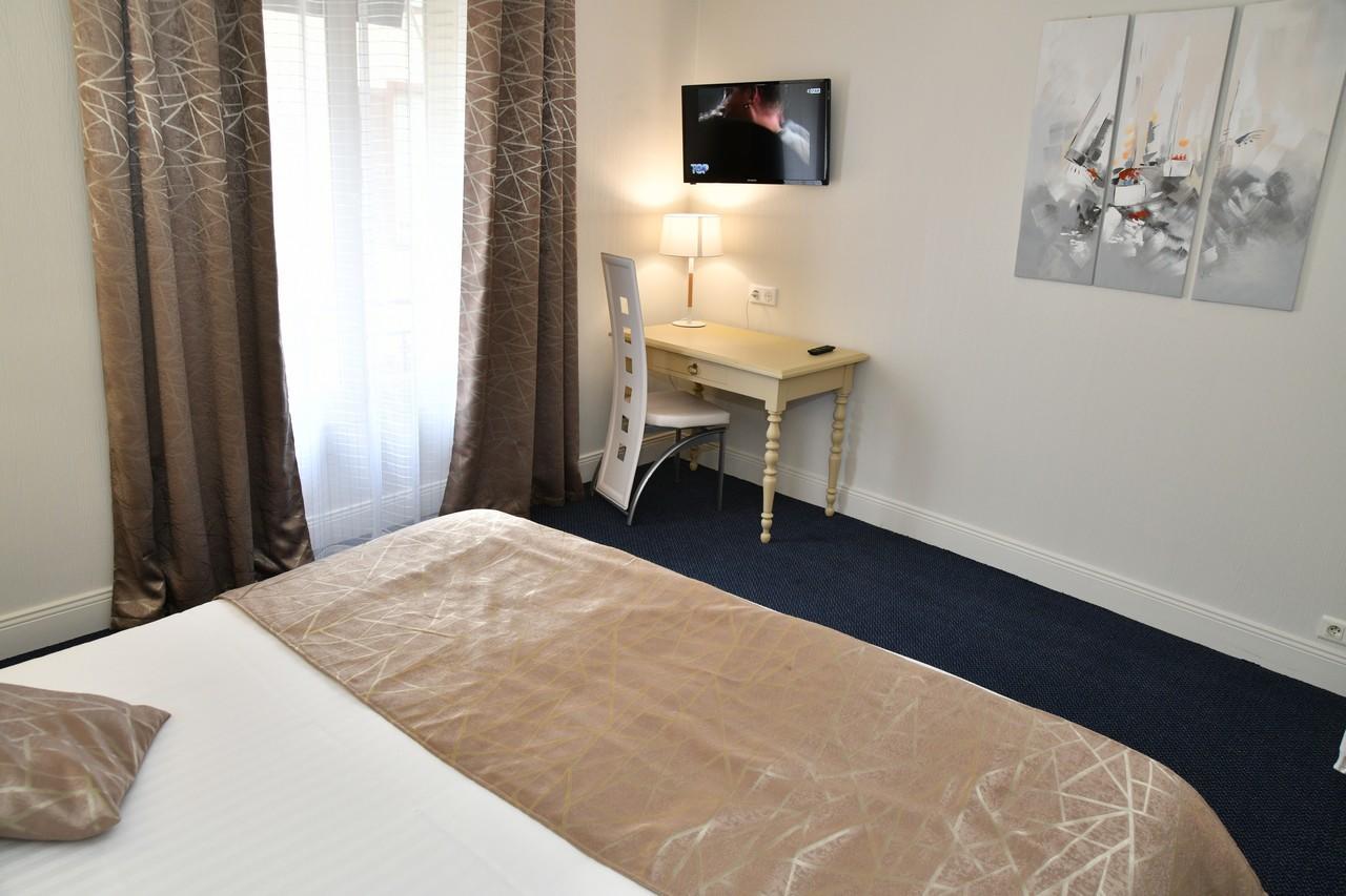 Le Renaissance Hotel Aurillac Ngoại thất bức ảnh