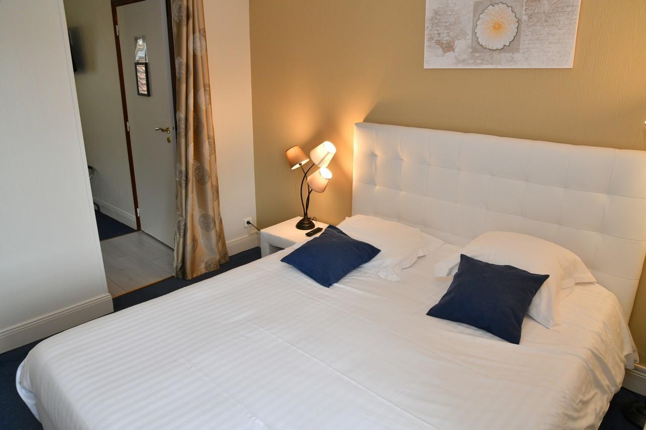 Le Renaissance Hotel Aurillac Ngoại thất bức ảnh
