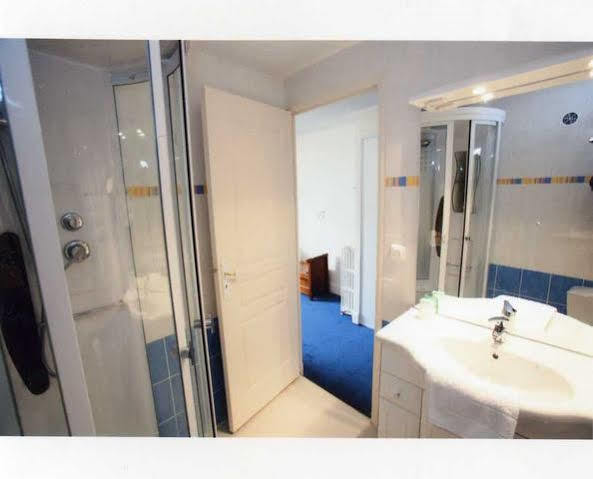 Le Renaissance Hotel Aurillac Ngoại thất bức ảnh